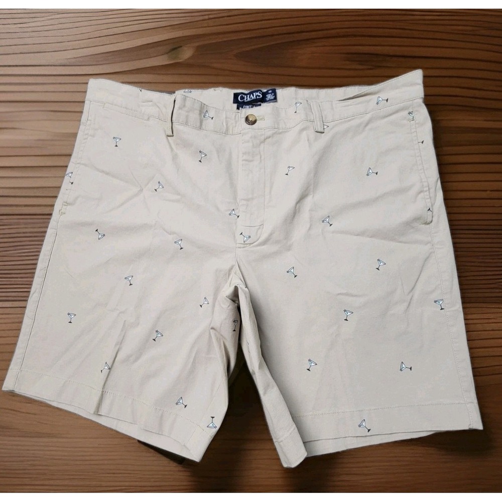 Chaps‎ Men's Flat Front Stretch Shorts Khaki Martini Print Size 40 NWT